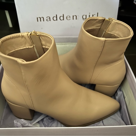 Pointed Toe Booties - Picture 6 of 6